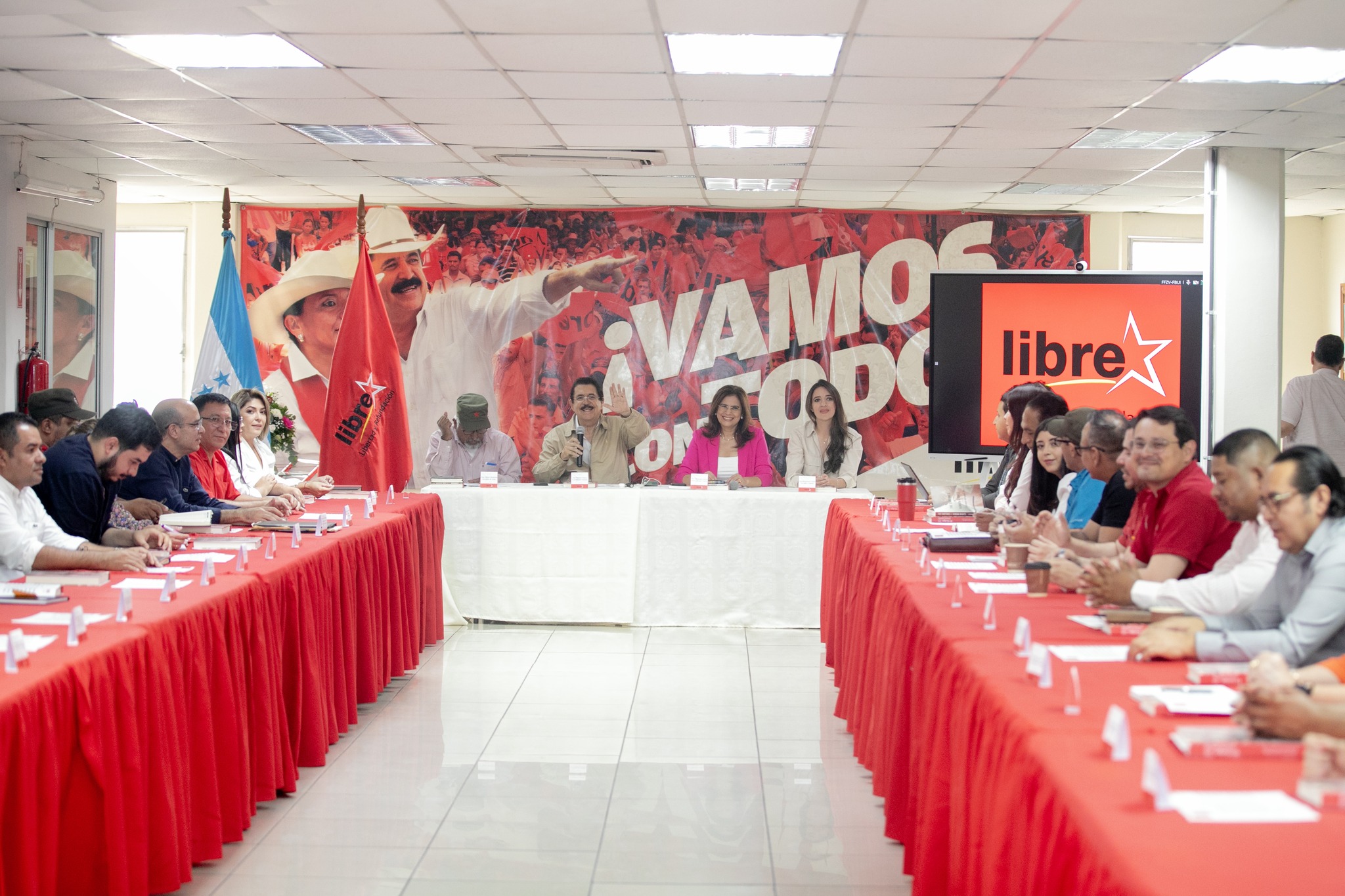 Institucionalidad debilitada en Honduras por gestión de LIBRE
