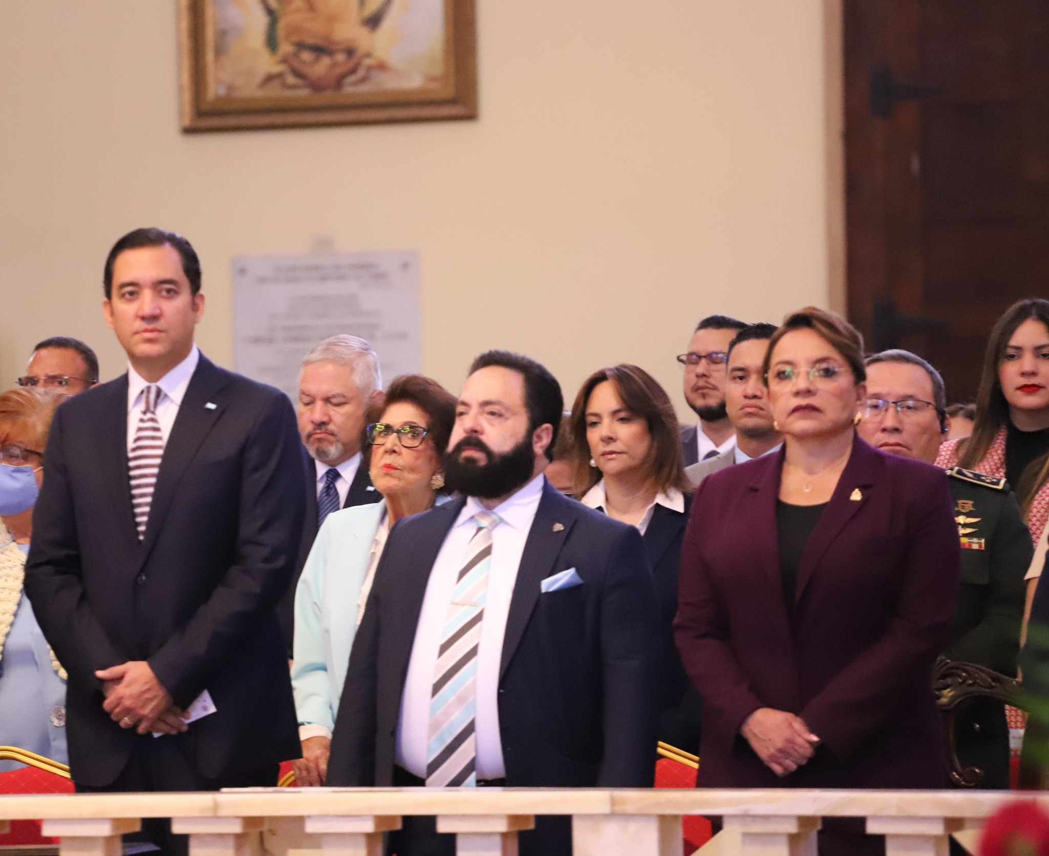 Cuestionan a Luis Redondo por posible ilegalidad en manejo de renuncia en el CNE