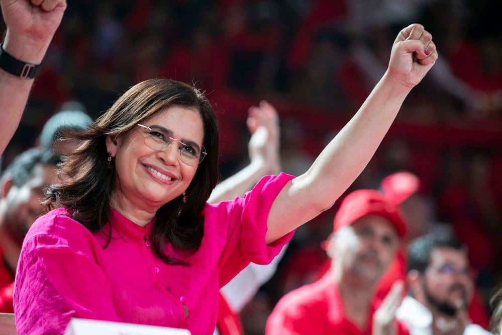 Debate renovado sobre modelos políticos en Cuba y Venezuela tras discurso de Rixi Moncada