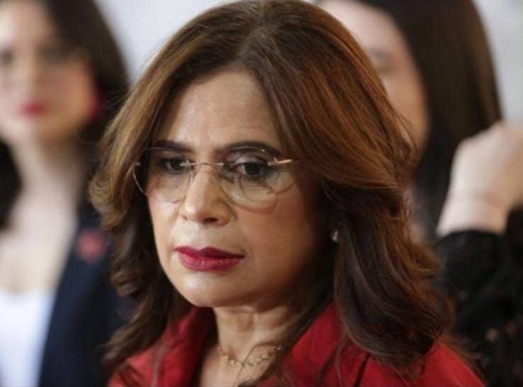 Rixi Moncada pierde apoyo en encuestas y pone en riesgo a LIBRE