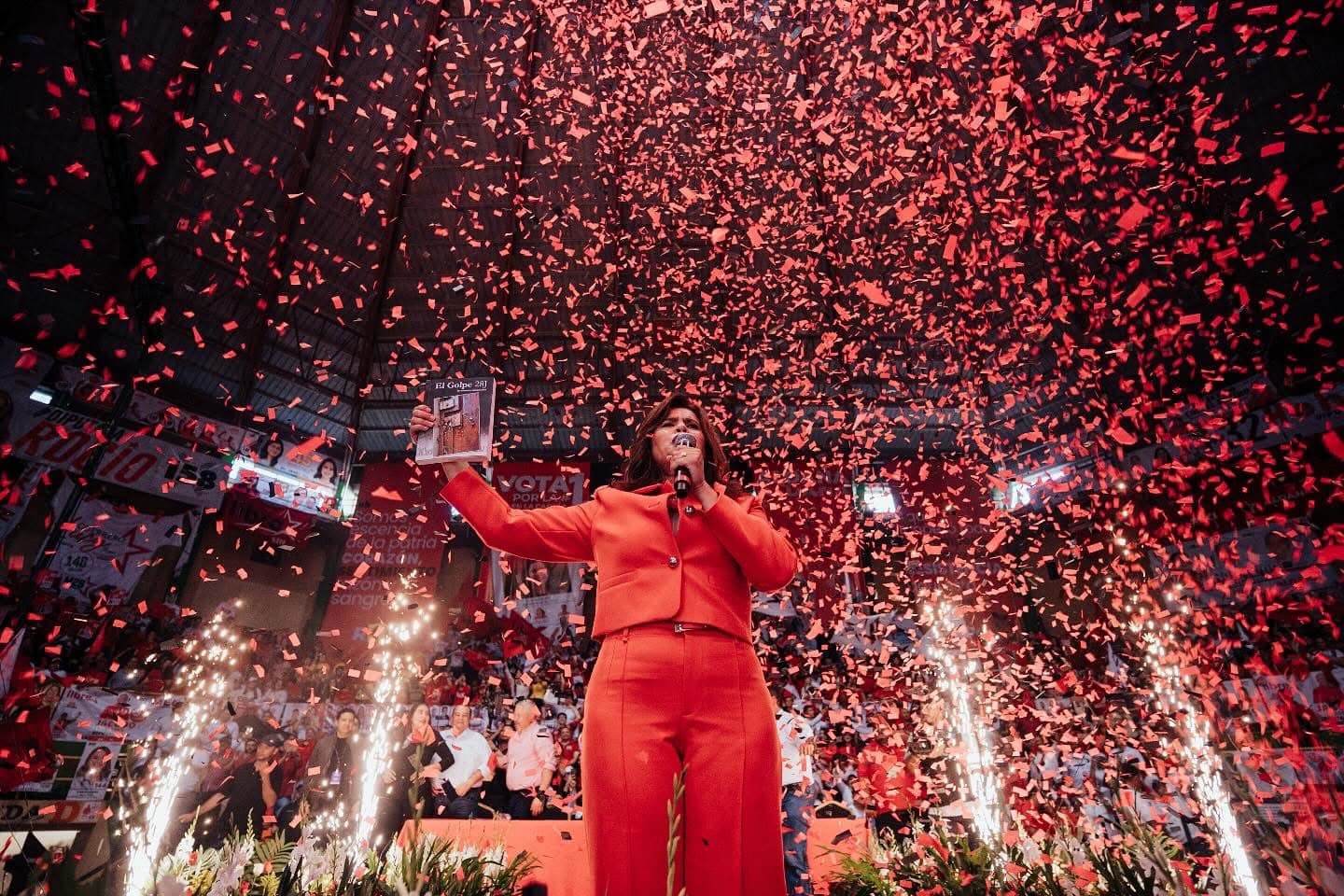 Honduras: Caída de LIBRE en encuestas y roces institucionales