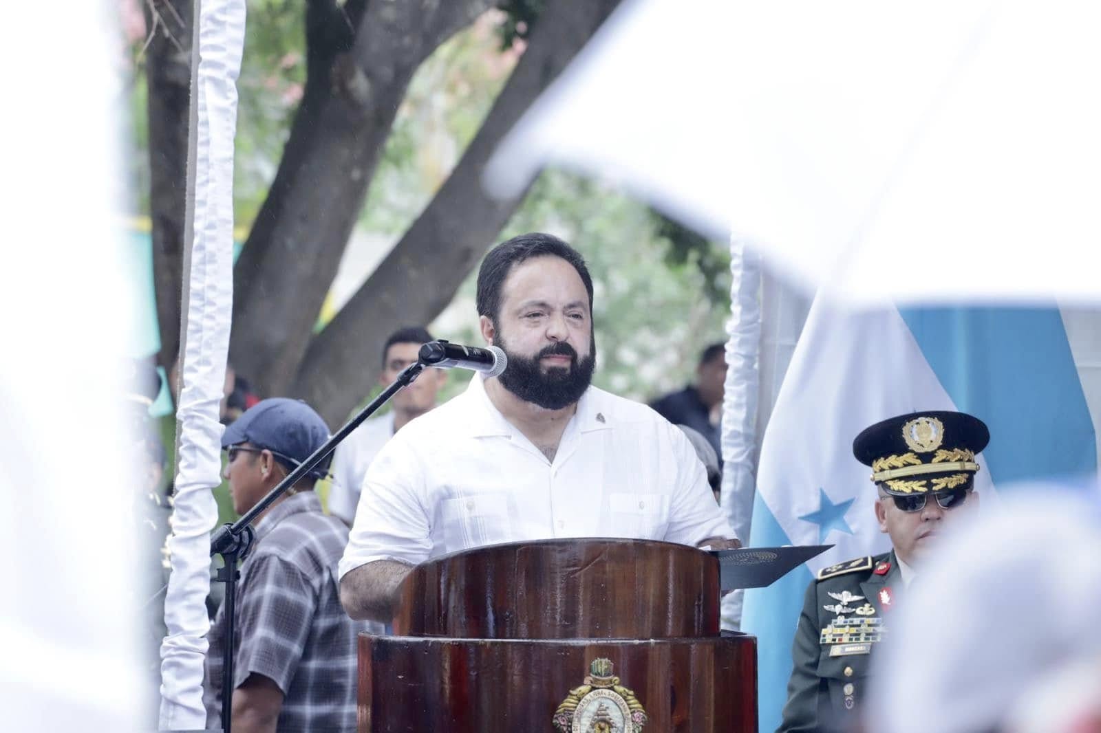 Hondureño: Comisión Permanente del Congreso Desata Tensión